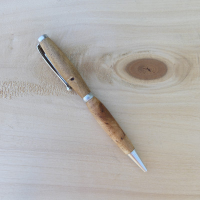 Stylo artisanal en bois tourné – Cep de vigne de Bourgogne